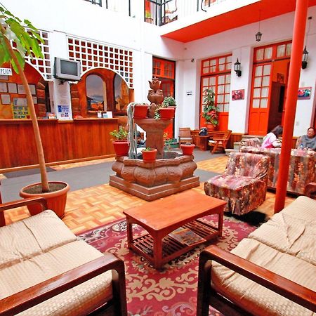 Momema Inn La Paz Buitenkant foto