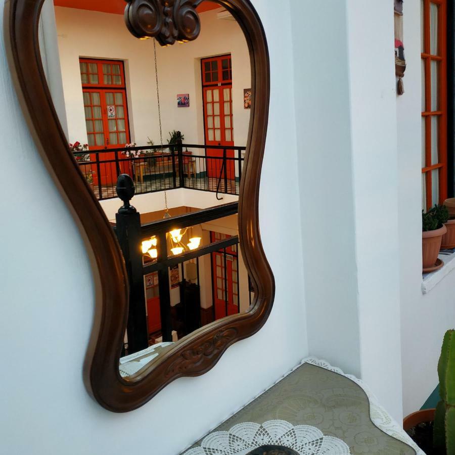 Momema Inn La Paz Buitenkant foto