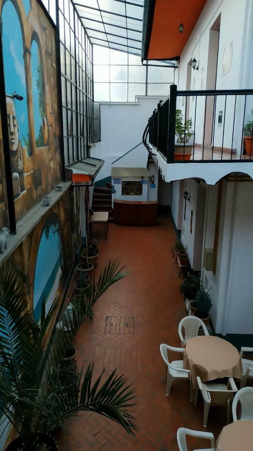 Momema Inn La Paz Buitenkant foto